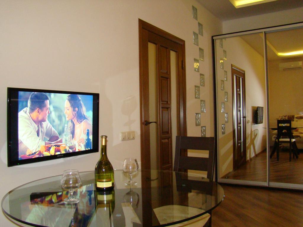 Pleasure Apartment Near Center Of Odessa Luaran gambar